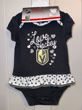 NEW Golden Knights “Love Hockey” 3 Pc Set {12-18 months} Romper, Bib, Booties